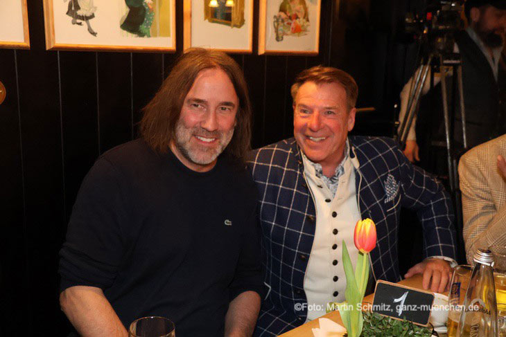 Roland Hefter (li.), Patrick Lindner: "Weiberwirtschaft" am 03.02.2026 der Iberl-B&uuml;hne (&copy;Foto: Martin Schmitz )